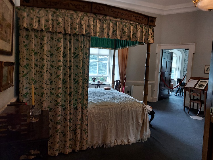 The Lord's bedroom in Malahide Castle