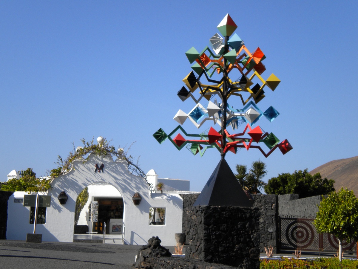 Wind chime outside Cesar Manrique Foundation
