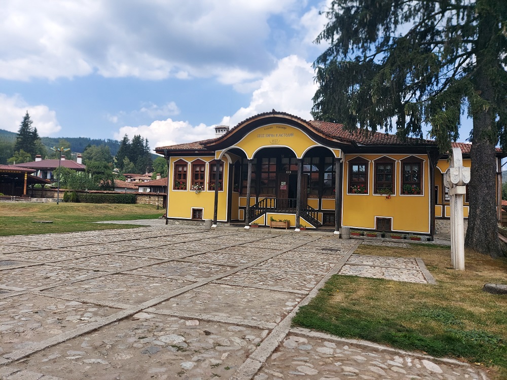 The yellow school in Koprivshtitsa