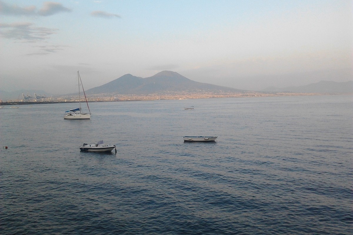 Mount Vesuvius facts and how to get there