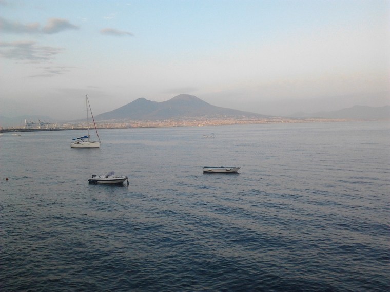 Mount Vesuvius facts and how to get there