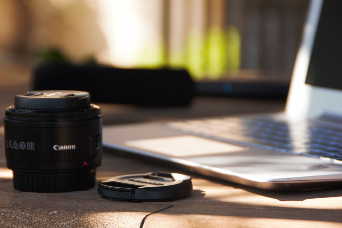 travel blogging AI technology